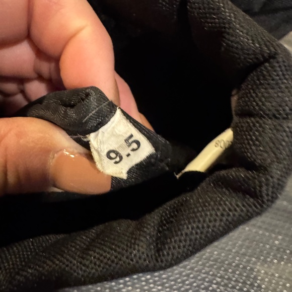 Boots - Picture 2 of 5